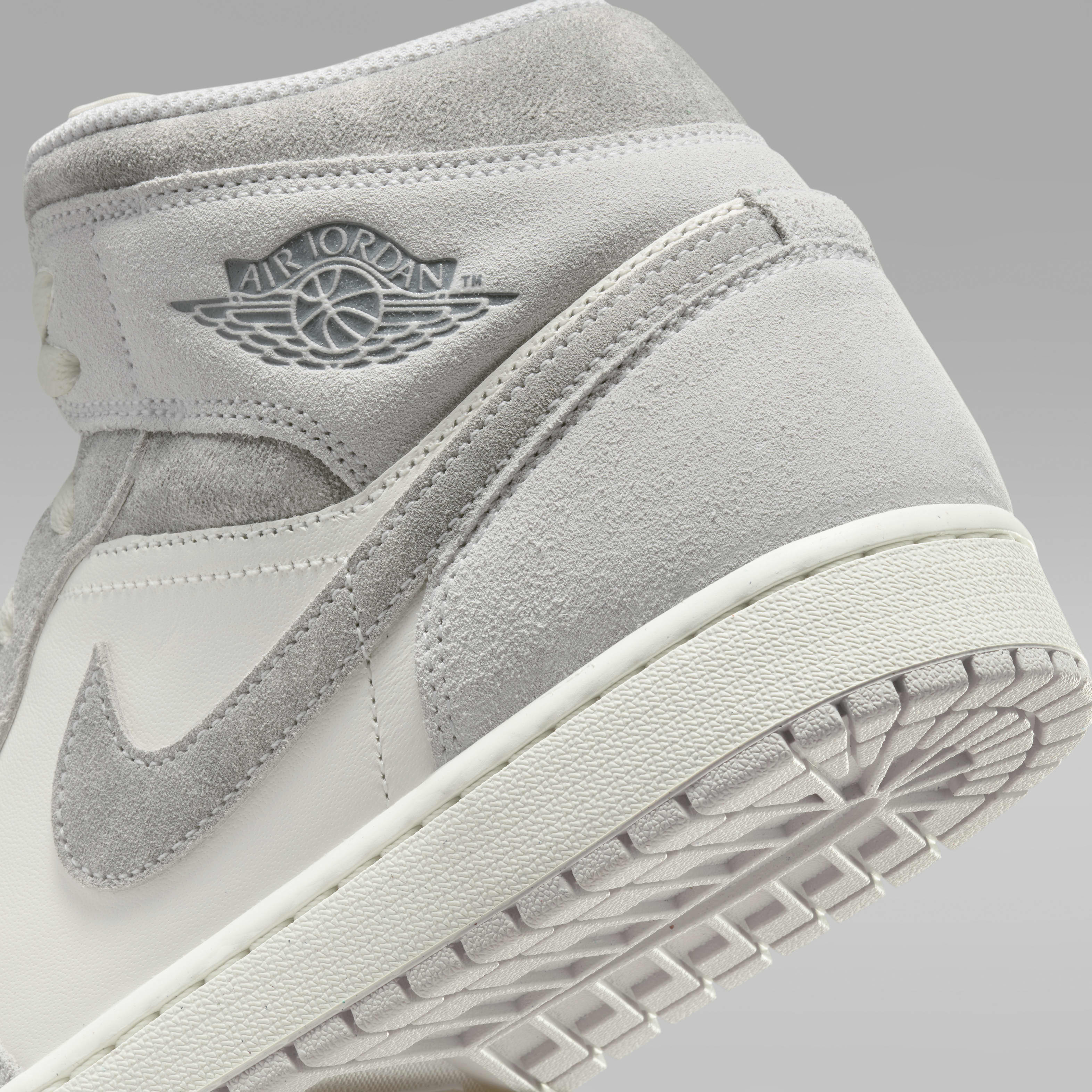 Air jordan 1 mid premium men's shoe outlet